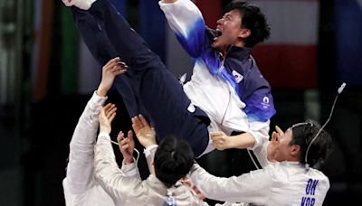 Fencing-South Korea retains gold in men's sabre team event at Paris Games