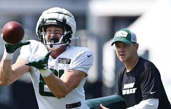 Aaron Rodgers Singles out ‘Rare’ Jets Youngster, Building Chemistry