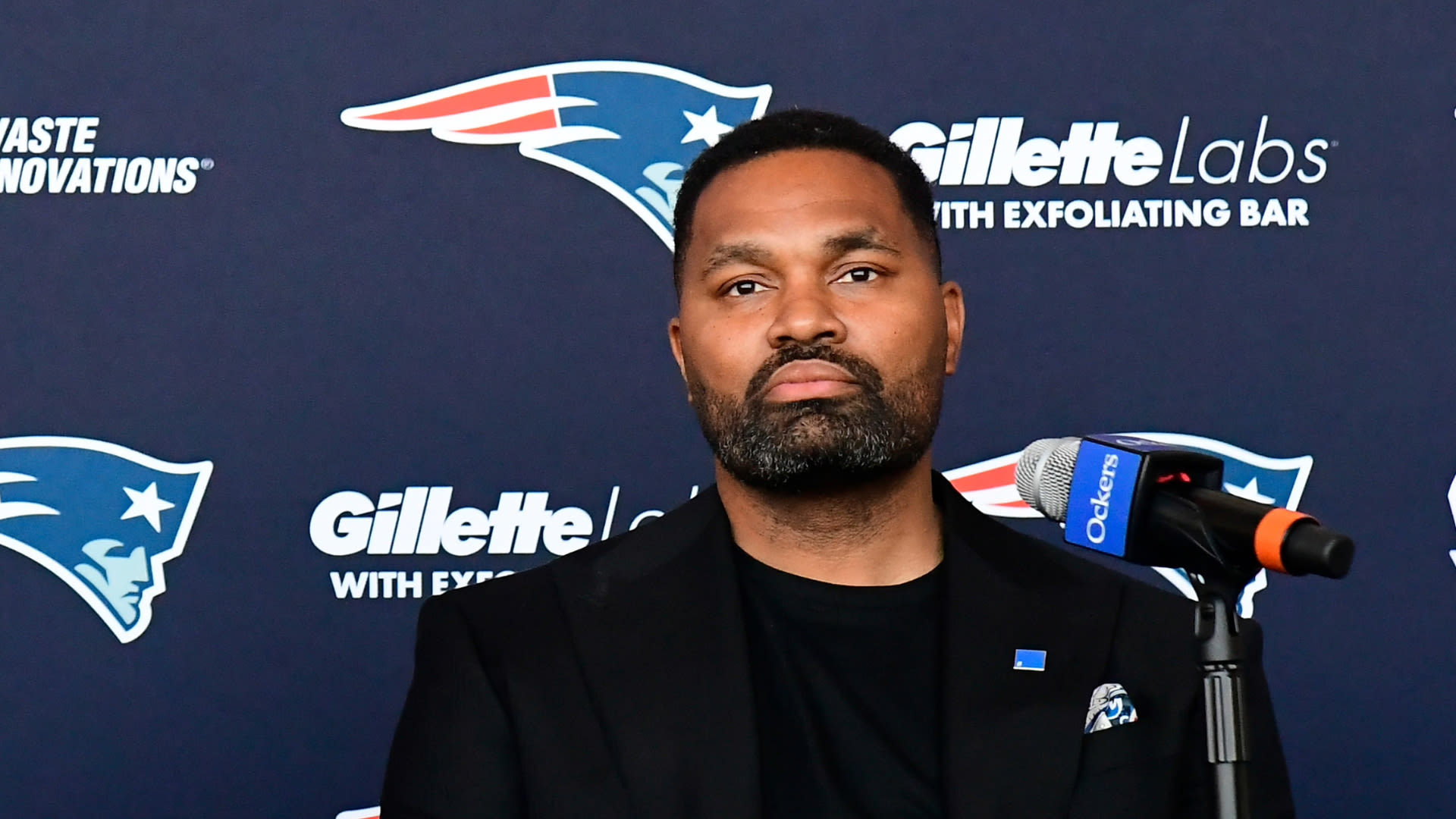 Jerod Mayo Makes Changes To Patriots Facility, Honors Bill Belichick