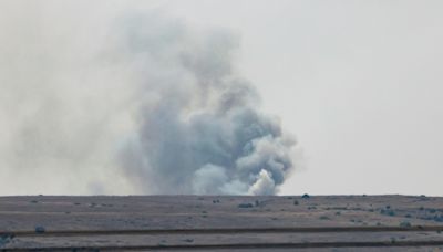 El Hezbolá libanés lanza cohetes y drones contra posiciones israelíes