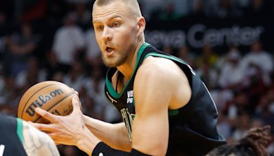 Boston Celtics pierden a Kristaps Porzings para el ‘Game 5′ contra Miami Heat
