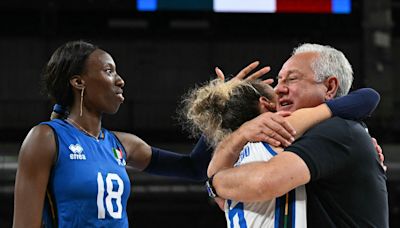 El argentino Julio Velasco aseguró la primera medalla para el voleibol femenino de Italia en los Juegos Olímpicos