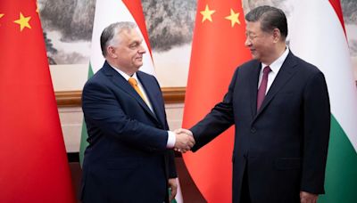 Xi dice a Orbán que hay que “crear condiciones para diálogo directo” entre Rusia y Ucrania