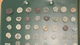 La Guardia Civil interviene en La Rambla 73 monedas de época romana de importante valor arqueológico