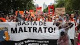 Cientos alzan la voz contra la tortura animal