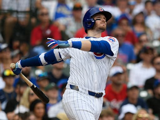 Happ slugs pair of 3-run homers as Cubs pound Phillies 10-2