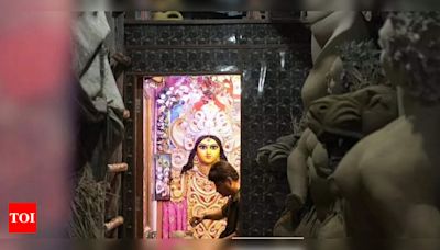 Puja curtains go up with khuti-puja at Hazra Park Durgotsab | Bengali Movie News - Times of India