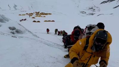 Anatomy of a Summit Bid on Everest