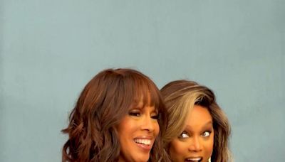 Tyra Banks Teaches Gayle King How to Pose Like a Pro