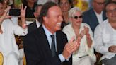 Julio Iglesias cumple 79 años, con el mejor humor y ganas de volver a grabar