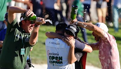 Ángel Hidalgo aguanta la presión ante Rahm y se lleva el Abierto de España de golf | Más deportes | Cadena SER