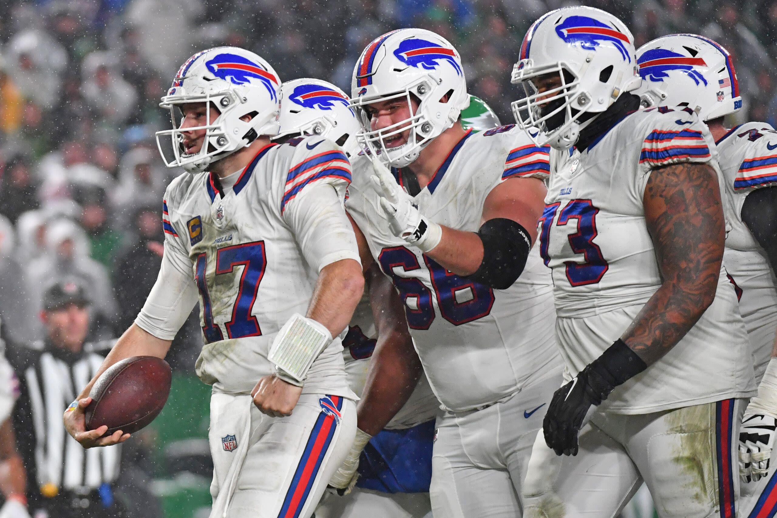 Bills’ Dawson Knox shouts out Connor McGovern’s pizza team-building