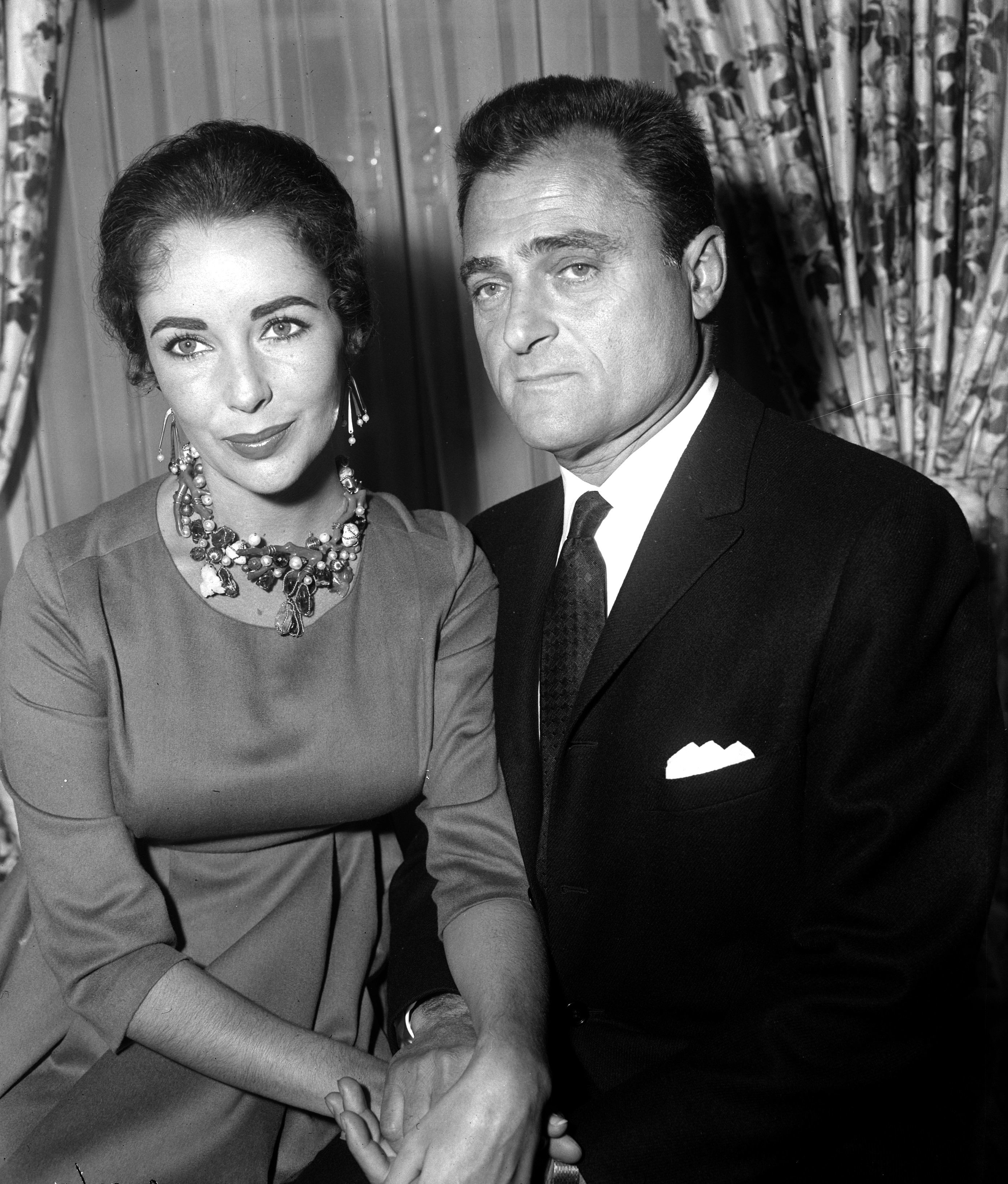 Inside Elizabeth Taylor’s Marriage to Mike Todd: Their Relationship Ended in Tragedy and Heartbreak