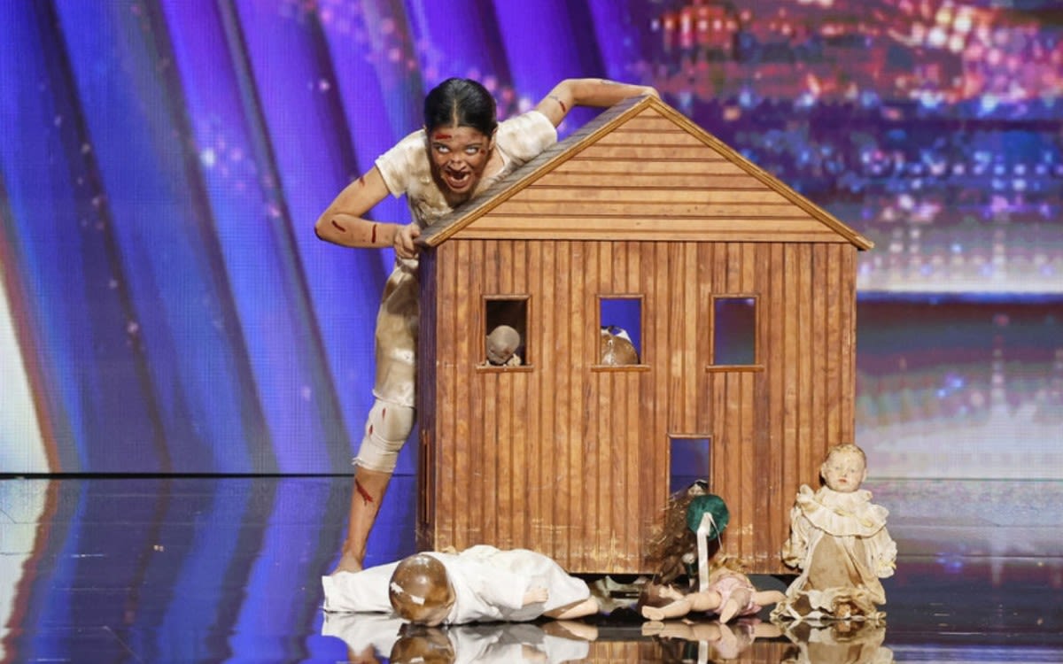 Extreme Contortionist Arshiya Makes Heidi Klum Look Away in 'AGT' Premiere Sneak Peek