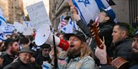 At Columbia, Pro-Israel Crowd Yells ‘Go Back To Gaza!’ At Pro-Palestinian Students