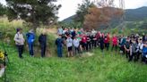 'Las botellas de la libertad': más de 300 estudiantes recorren el GR225