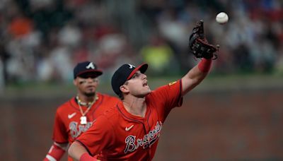 Braves’ Travis d’Arnaud hits first 3 HRs of season, including go-ahead slam, in 8-3 win over Rangers