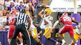 LSU football escapes with win over Arkansas thanks to Jayden Daniels, offense