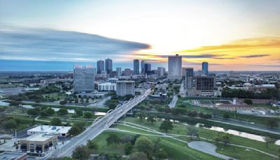 Fort Worth's tallest building sells for just $12.3M at auction in stunning price drop