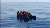 Detenidos dos patrones de una patera que trasladó hasta Ibiza a 17 migrantes, entre ellos dos menores