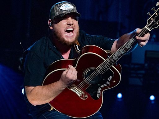 Several people attending Luke Combs' Jacksonville concert unable to enter venue with StubHub tickets