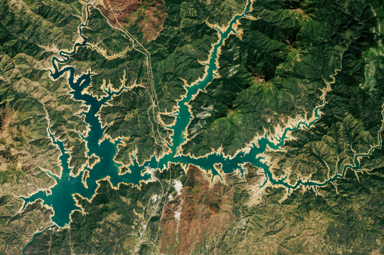California's Lake Shasta full second year in a row, satellite images reveal