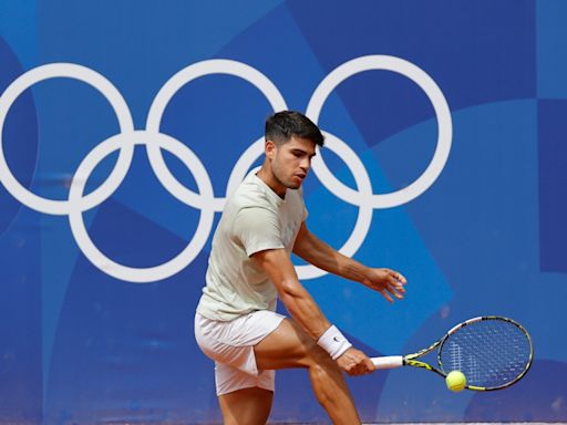 Carlos Alcaraz - Hady Habib: Horario y donde ver el partido de los JJOO de París 2024, en directo