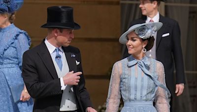 42 Photos of Royals at Garden Parties From 1931 to Present Day