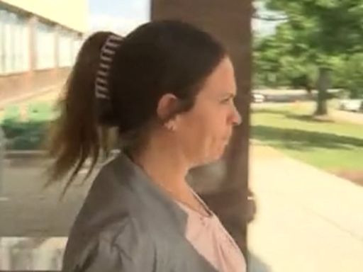 Kansas mom stands trial for 'killing three Girl Scouts'