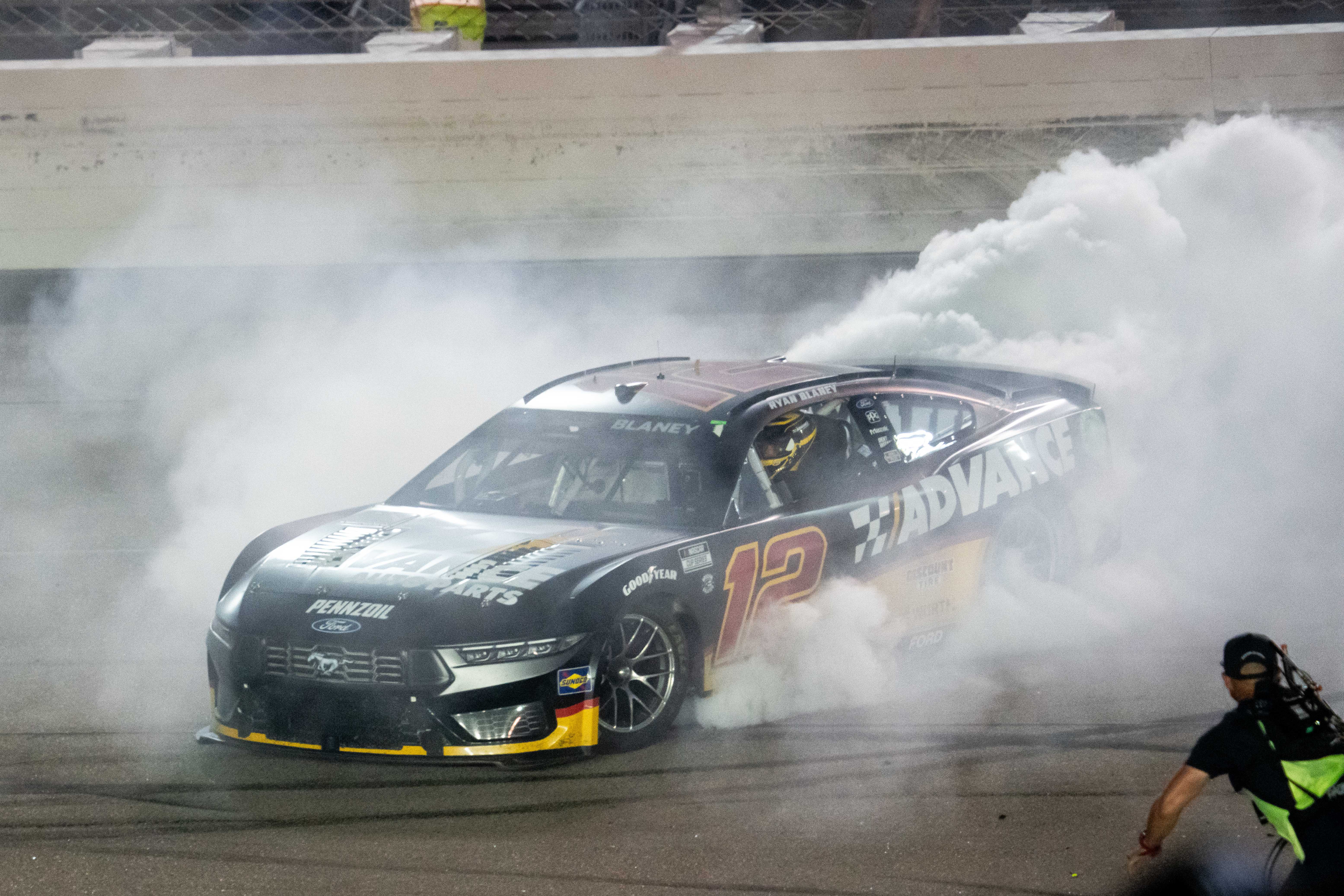 Ryan Blaney wins Iowa Corn 350, the first NASCAR Cup Series at Iowa Speedway in Newton