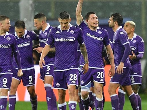 La Fiorentina de los argentinos logró un triunfo agónico en las semis de la Conference League