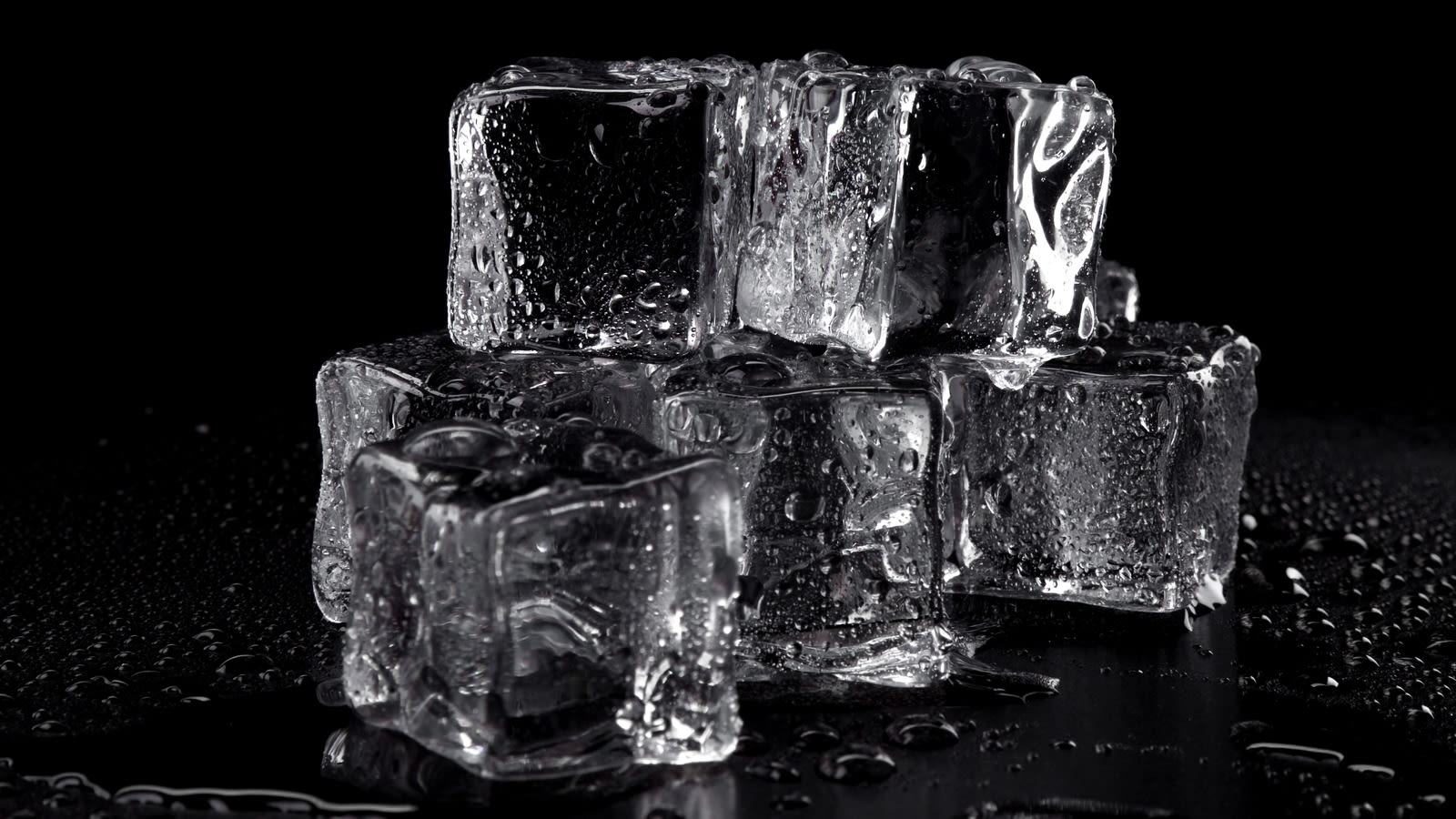 Expert Says You're Probably Making 10 Big Mistakes With Ice Cubes