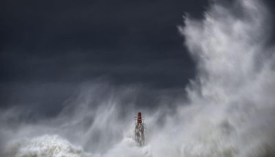 Postales de un Paraíso Natural: La última foto del farete de Viavélez