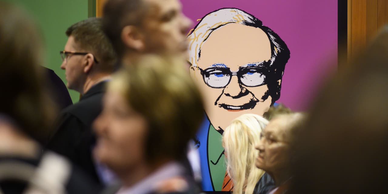 At This Year’s Berkshire Hathaway Meeting, Emotion Will Supersede Business