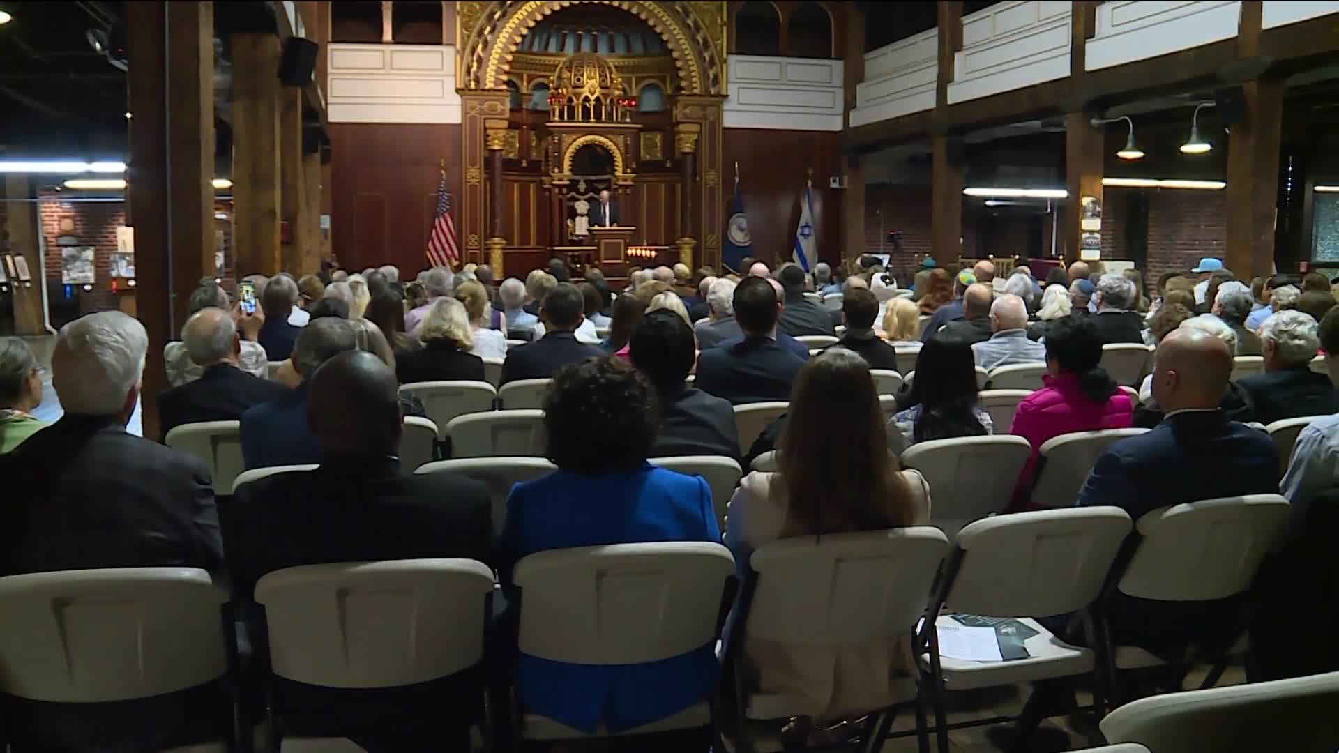 Survivors, family members mark Holocaust Remembrance Day in Richmond: 'People must know'