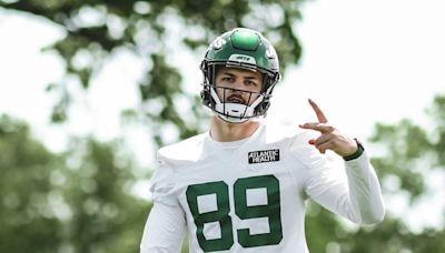 Who is Jeremy Ruckert Entering Third Year with Jets?