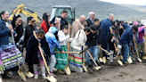 Governor at Owyhee groundbreaking