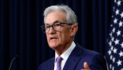 Powell opens key week of Fedspeak as rate cut case develops