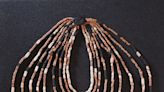 Un imponente collar en la tumba de una niña revela la complejidad de la cultura neolítica
