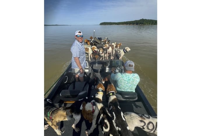 38 dogs were close to drowning on a Mississippi lake. But some fishermen had quite a catch