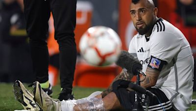 Lesión de Arturo Vidal complica a Colo Colo