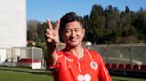 “King Kazu” va a seguir jugando al fútbol: fue presentado como si fuera un cómic, en la segunda división de Portugal a los... 56 años
