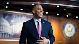 Hakeem Jeffries Taps Hollywood Top Donors In Democrats’ Race To Win Back House Control