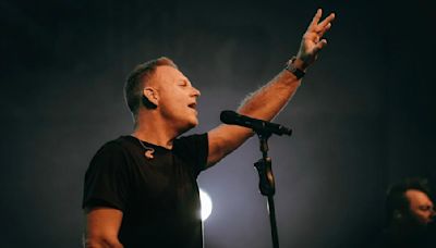 Matthew West's 'Don't Stop Praying' Tops Billboard Chart