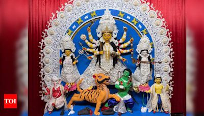 Tiger being the symbol of soil fertility replaces the lion at Kunda bari's Durga Puja | Bengali Movie News - Times of India