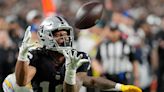 Las Vegas Raiders at Kansas City Chiefs picks, predictions, odds: Who wins in NFL Week 16?