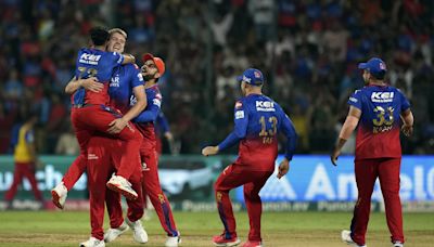 RCB vs DC IPL 2024 Key Moments: Bengaluru's dominant bowling secures victory over Delhi