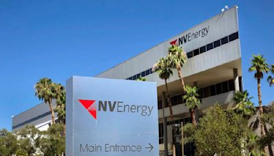 Thousands briefly lose power in North Las Vegas, northwest valley