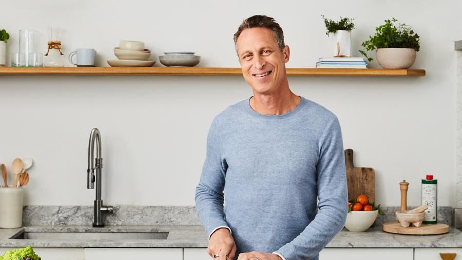 Dr. Mark Hyman Is Hosting a Virtual Event Tonight You Won't Want to Miss