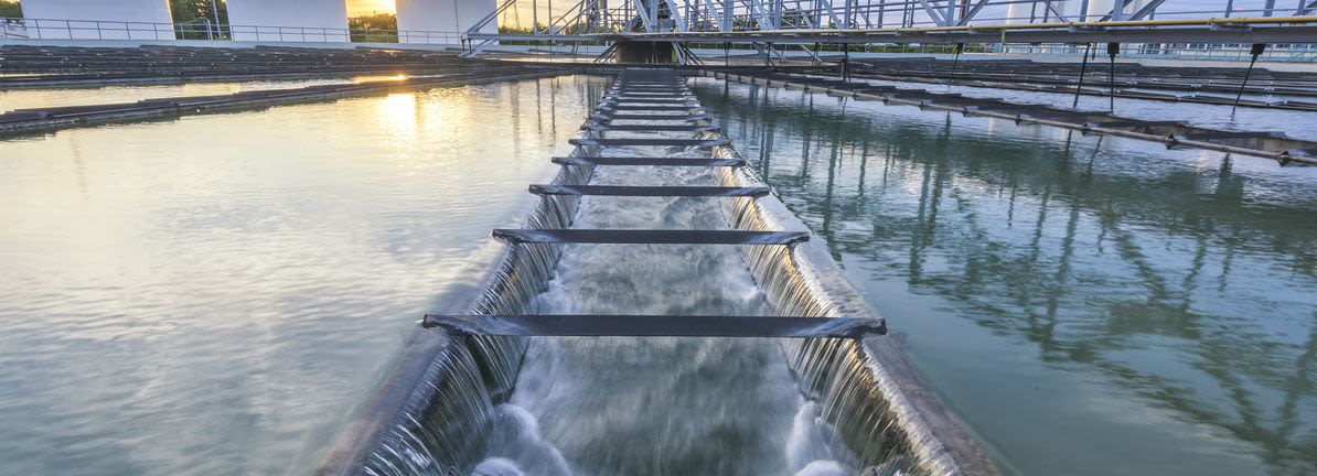 Bullish American Water Works Company Insiders Loaded Up On US$500.8k Of Stock